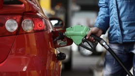 ULTIMA ORĂ // Benzina se SCUMPEȘTE din nou, iar motorina se ieftinește ușor